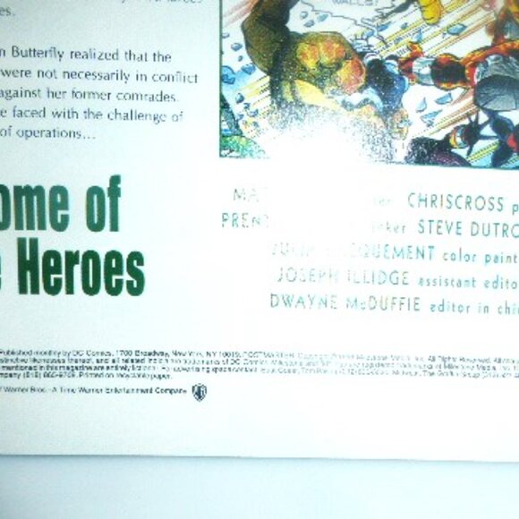 COM1 - MINT Complete Set 1-6 The WORLD NEEDS HEREOS Comic Book - Picture 7 of 10